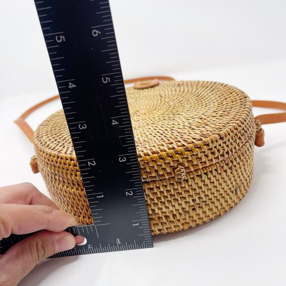 Mavis Round Rattan Crossbody Bag Boho Brown Tan Faux Leather Strap Summer Snap - Picture 15 of 15